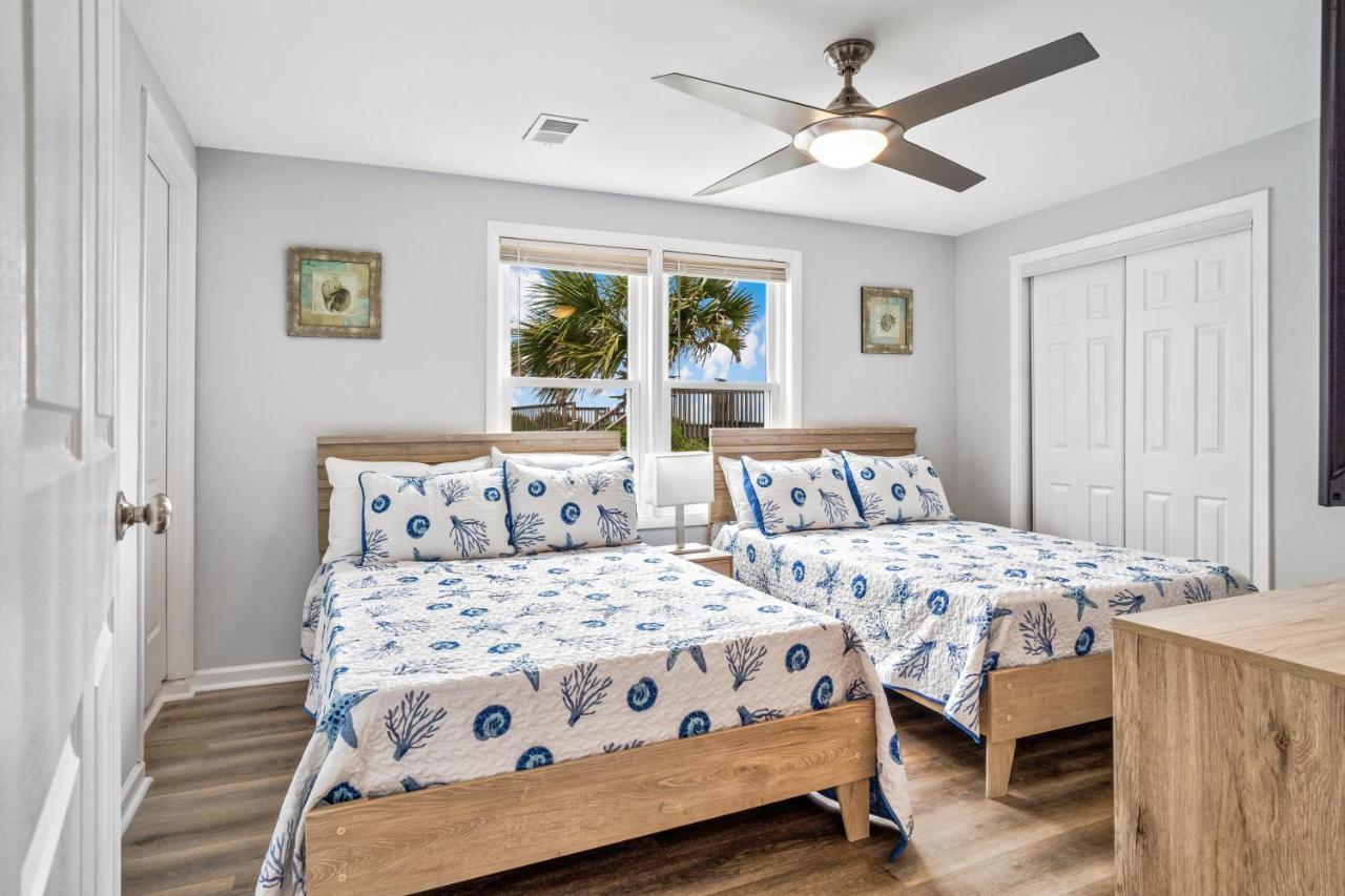 Ocean Daze - Sleeps 22, Direct Oceanfront, Renovated May 2022 Villa Holden Beach Kültér fotó